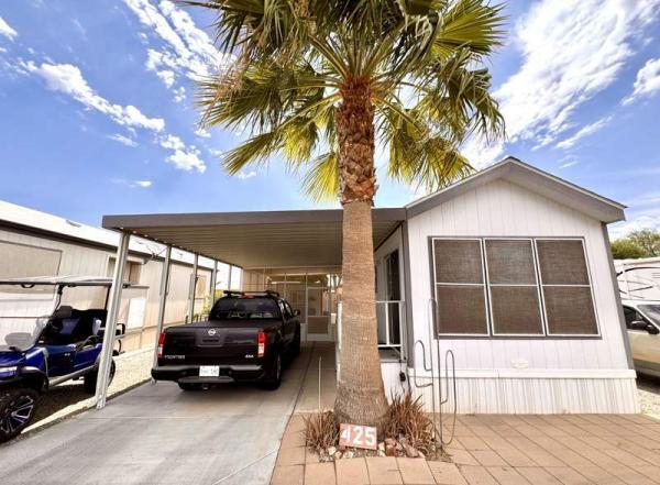 Photo 1 of 2 of home located at 10442 N Frontage Rd #425 Yuma, AZ 85365