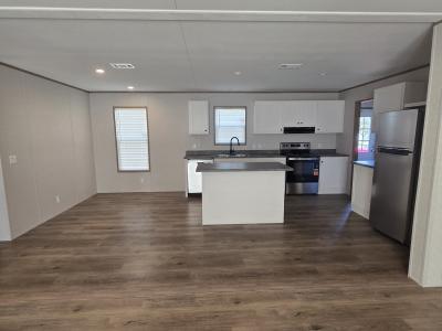 Photo 3 of 6 of home located at 7610 Woodlake View San Antonio, TX 78244