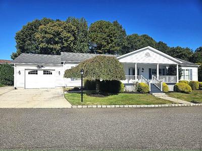 Mobile Home at 1407-274 Middle Rd Unit #274 Calverton, NY 11933