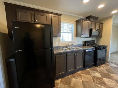 Mobile Home at 4880 Brittany Ct Sterling Heights, MI 48310