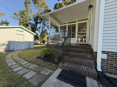 Photo 4 of 21 of home located at 2916 Holly Road Garden City, SC 29576
