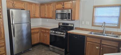 Photo 4 of 15 of home located at 62430 Locust Rd Lot 184 South Bend, IN 46614