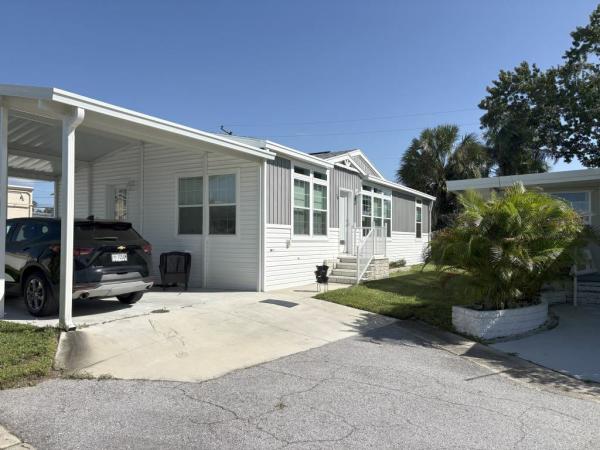 Photo 1 of 2 of home located at 2505 East Bay Drive, #68 Largo, FL 33771