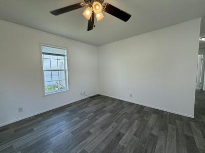 Photo 4 of 9 of home located at 2525 County Line Rd., #112 Des Moines, IA 50321