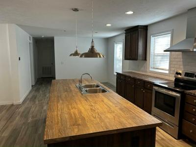 Photo 5 of 8 of home located at 3731 S. Glenstone Ave., #A15 Springfield, MO 65804