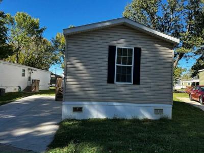 Photo 2 of 8 of home located at 3731 S. Glenstone Ave., #195 Springfield, MO 65804