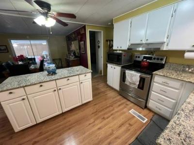 Photo 3 of 17 of home located at 150 South Lake Drive Leesburg, FL 34788