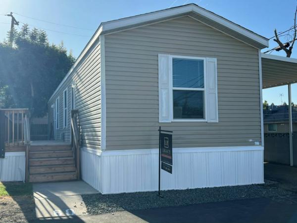 2015 Skyline Mobile Home For Sale
