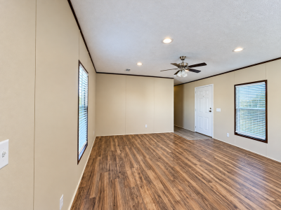 Photo 5 of 27 of home located at 709 North Collins Frwy, #113 #113 Howe, TX 75459
