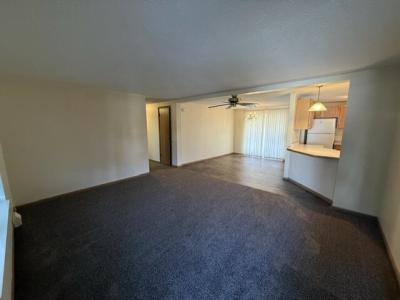 Photo 5 of 12 of home located at 669 Basswood Court Flint, MI 48506