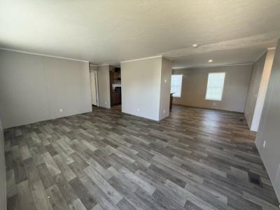 Photo 4 of 11 of home located at 398 Pin Oak Lane Flint, MI 48506