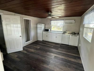 Photo 3 of 11 of home located at 14035 W. River Road Cabin D Inglis, FL 34449
