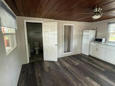 Photo 4 of 11 of home located at 14035 W. River Road Cabin D Inglis, FL 34449