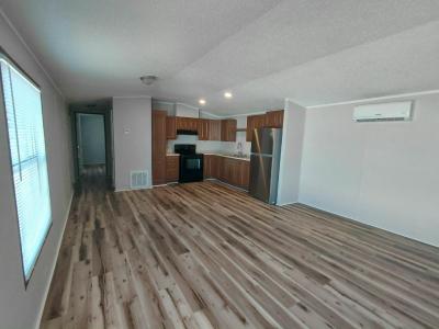 Photo 2 of 11 of home located at 6280 Hamilton Dr. #27 Fort Myers, FL 33905