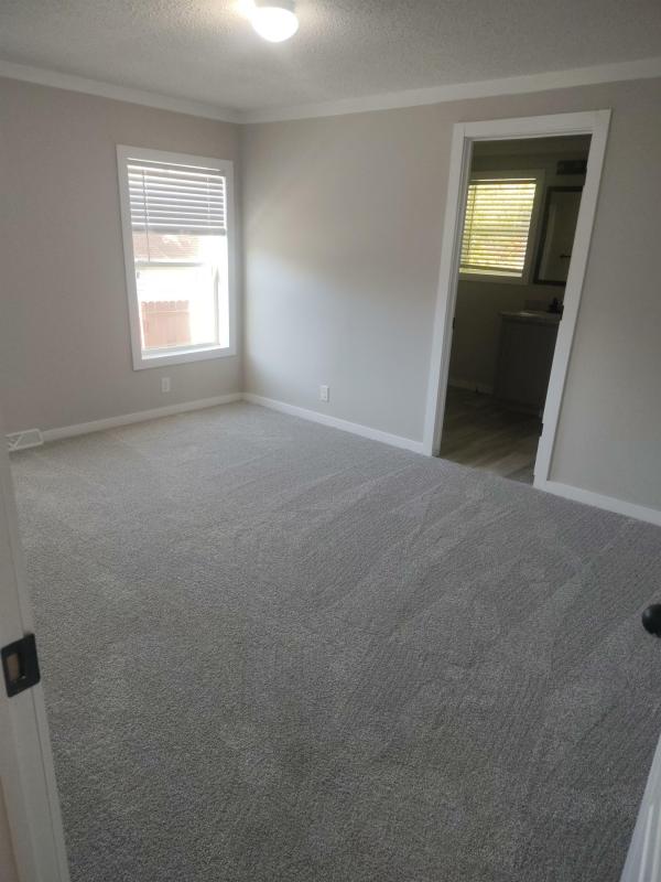 2026 ADVENTURE 57 6702UMH  Home