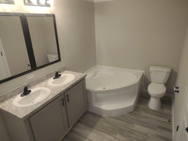 2026 ADVENTURE 57 6702UMH  Home