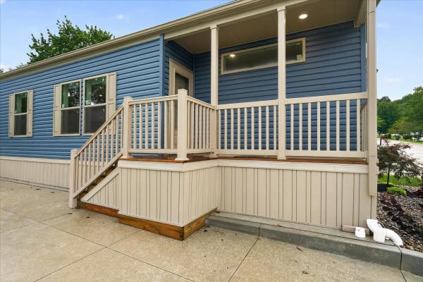 2026 adventure 163 6762L  Home