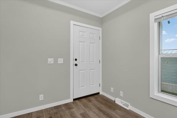 2026 adventure 163 6762L  Home