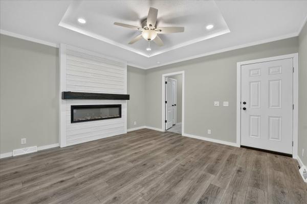 2026 adventure 163 6762L  Home