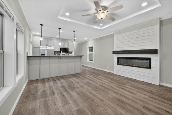 2026 adventure 163 6762L  Home