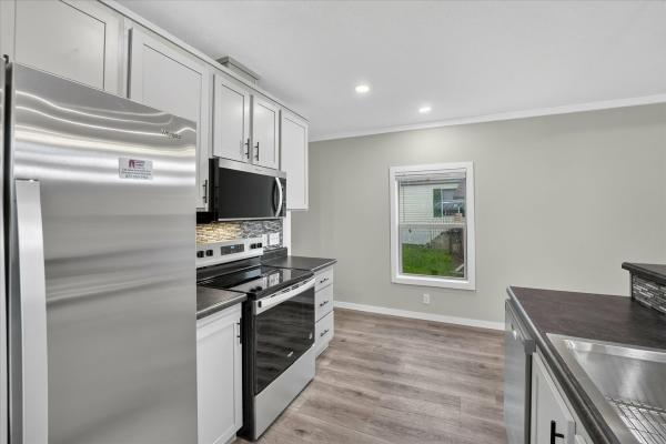 2026 adventure 163 6762L  Home