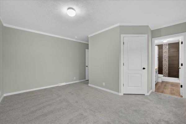2026 adventure 163 6762L  Home
