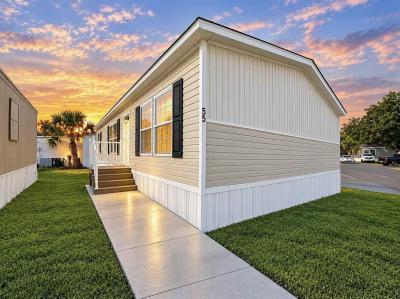 Mobile Home at 8518 Gibsonton Dr 55 55 Gibsonton, FL 33534