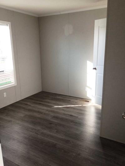 Photo 5 of 6 of home located at 6781 Bonesteel  Columbus, IN 47201