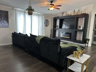 Photo 3 of 6 of home located at 203 Ridgemont Loop Davenport, FL 33897