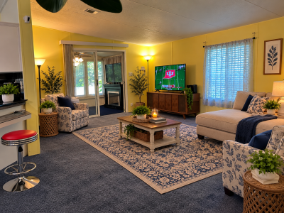 Photo 5 of 15 of home located at 5615 SW 56th St. Ocala, FL 34474