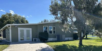 Photo 2 of 15 of home located at 1165 Lake Drive Grand Island, FL 32735