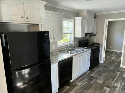 Photo 4 of 11 of home located at 10201 W Beaver St #265 Jacksonville, FL 32220