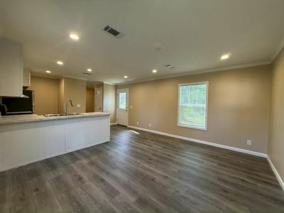 Photo 3 of 13 of home located at 10201 W Beaver St #128 Jacksonville, FL 32220