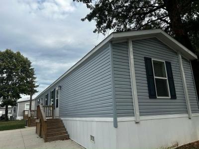Photo 2 of 8 of home located at 3731 S. Glenstone Ave., #220 Springfield, MO 65804