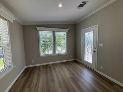 Photo 3 of 19 of home located at 4101 70th Court N # 1091 West Palm Beach, FL 33404