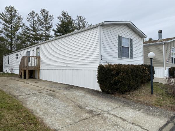 Photo 1 of 2 of home located at 324 White Pine Blvd. #35 New Albany, IN 47150