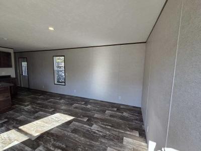 Photo 4 of 16 of home located at 2023 Glengate Estates Drive O Fallon, MO 63366