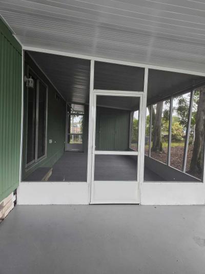 Photo 2 of 24 of home located at 9925 Ulmerton Rd., #595 Largo, FL 33771