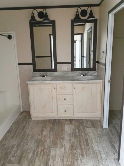 Photo 5 of 6 of home located at 6800 Glick Columbus, IN 47201