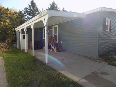 Photo 5 of 18 of home located at 6167 West Adams Belleville, MI 48111