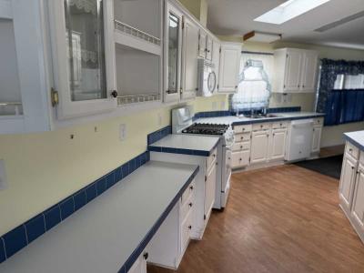 Photo 5 of 17 of home located at 51 Crocus Ln Matteson Il 60443, IL 60443