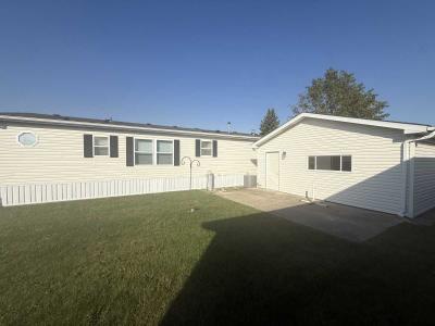 Photo 2 of 17 of home located at 51 Crocus Ln Matteson Il 60443, IL 60443