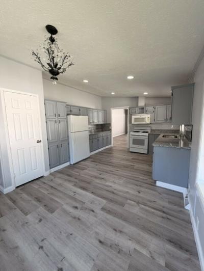 Photo 3 of 10 of home located at 409 Ringling Street Hamilton, OH 45011