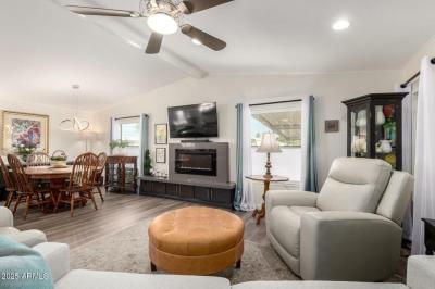 Photo 4 of 30 of home located at 2233 E Behrend Dr Phoenix, AZ 85024