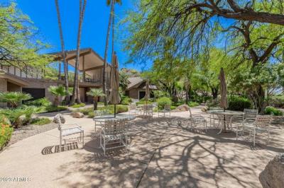 Photo 6 of 30 of home located at 2233 E Behrend Dr Phoenix, AZ 85024