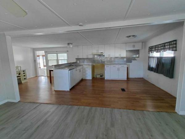 1977  Mobile Home For Sale