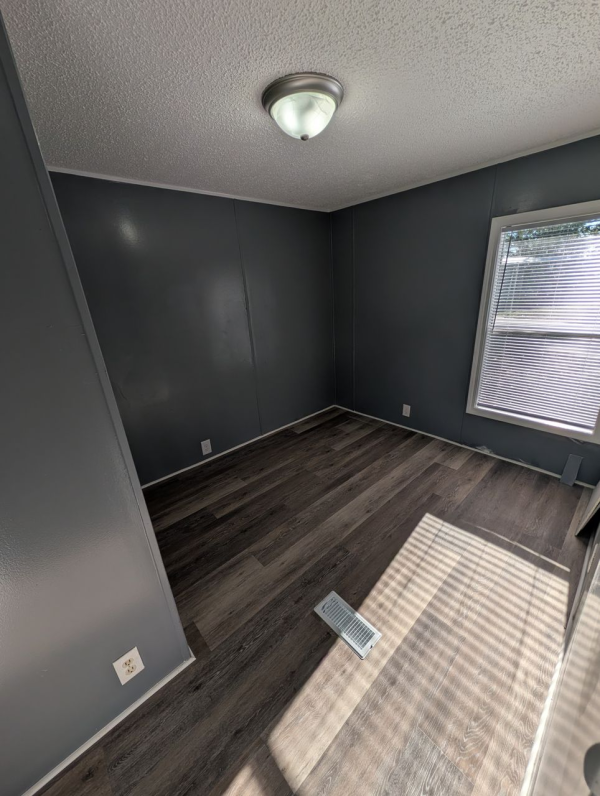 1999 Akse Manufactured Home