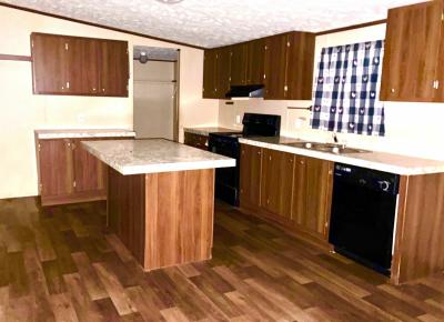 Photo 4 of 16 of home located at 54 Teens Run Road Crown City, OH 45623