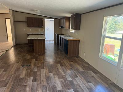 Photo 4 of 16 of home located at 266 Harriet Tubman Lane Varnville, SC 29944
