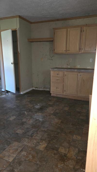 Photo 4 of 10 of home located at 190 Martin Luther King Ln West Blocton, AL 35184